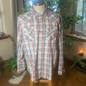Wrangler Pearl Snap Button Up.